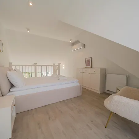Maris Piastowska 210 Premium Standard Entrance 63 Jelitkowo With Terrace & Parking By Oneapartments * גדנסק
