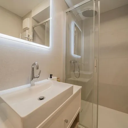 Maris Piastowska 210 Premium Standard Entrance 63 Jelitkowo With Terrace & Parking By Oneapartments