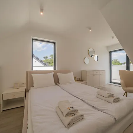 Maris Piastowska 210 Premium Standard Entrance 63 Jelitkowo With Terrace & Parking By Oneapartments